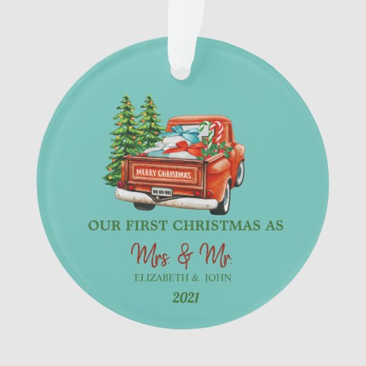 Rode vrachtwagen dennenbomen onze eerste kerst ornament (voorkant)