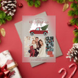 rode vrachtwagen Kerstmis Foto Acryl Uitnodigingen<br><div class="desc">Grappige illustratie van een oude mode rode vrachtwagen met een kerstboom. Personaliseer dit ontwerp met uw favoriete familiefoto en een aangepaste boodschap.</div>