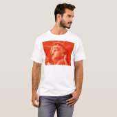 Rode Vrijheidsbeeld T-shirt (Voorkant volledig)