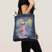 Rode vuurtoren met een Stormy Background Custom Tote Bag (Dichtbij)