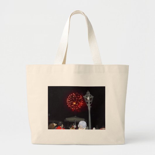 Rode Vuurwerkviering met Lamppost Afbeelding Grote Tote Bag (Voorkant)