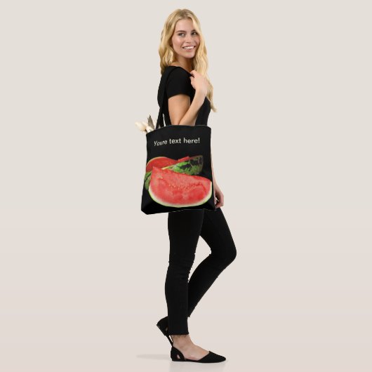 Rode watermeloen tote bag (Op model)