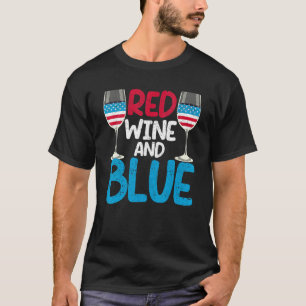 Rode wijn en blauwe wijnglazen VS-vlag 4 juli T-shirt