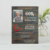 Rode Wijn Hout 60e Verjaardag Verrassingsfeestfoto Kaart (Staand voorkant)