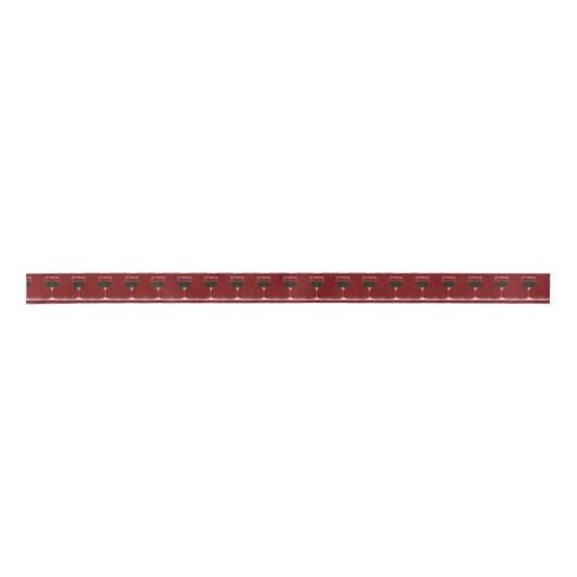 Rode wijn in het sneeuwkerstlint satijnen lint (Voorkant)