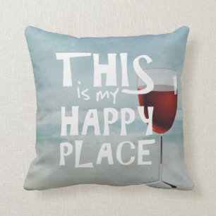 Rode wijn met oceaan achtergrond kussen