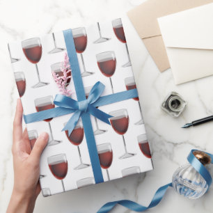 Rode wijn op wit cadeaupapier