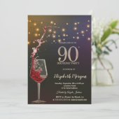 Rode Wijn Slingerlichten 90ste Verjaardagsfeest Kaart (Staand voorkant)