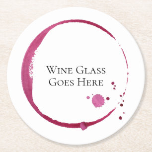 Rode wijnvlekken en druppels rond papier, onderzet ronde kartonnen onderzetter