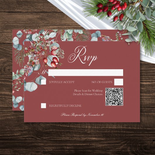 Rode Winter Pine Berries Eucalyptus Wedding RSVP Kaartje
