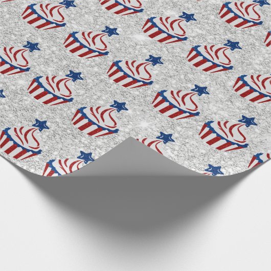Rode, Witte, Blauwe 4 Juli Cupcake Glitter Cadeaupapier (Hoek)