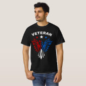 Rode witte en blauwe adelaar veteraan t-shirt (Voorkant volledig)