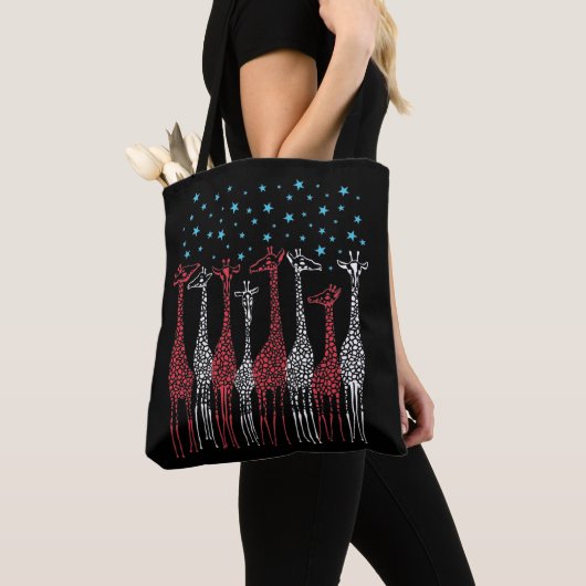 Rode Witte en Blauwe Giraffes 4 juli Tote Bag (Dichtbij)