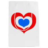 Rode, witte en blauwe harten medium cadeauzakje (Voorkant)