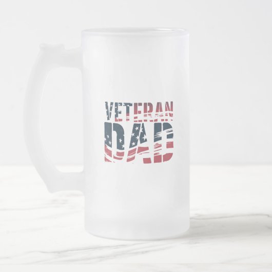 Rode, witte en blauwe veteraan vader matglas bierpul (Links)