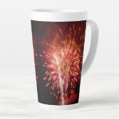 Rode, Witte en Blauwe Vuurwerk II Patriottisch Latte Mok (Rechterhoek)