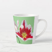 Rode witte tulpen sluiten lichtgroene latte Mok (Rechts)