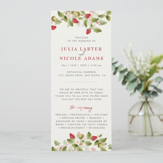Rode zoete wilde aardbeien bloemen bruiloft programmakaart (Staand voorkant)