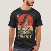 Rode zon migrerende ganzen | Vogelformatieportret T-shirt (Voorkant)