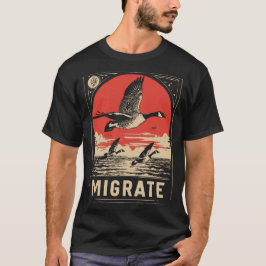 Rode zon migrerende ganzen | Vogelformatieportret T-shirt