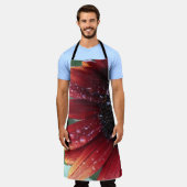 Rode zonnebloem schort (Gedragen)