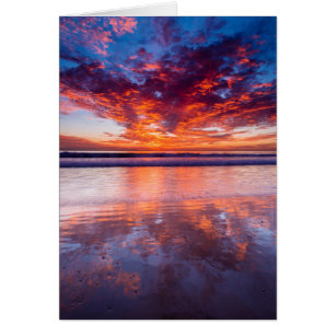 Rode zonsondergang over de zee, Californië