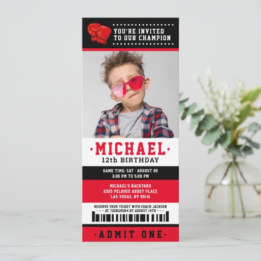 Rode zwarte doos Ticket Birthday Foto Kaart (Staand voorkant)