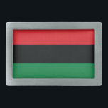 Rode, zwarte en groene vlag gesp<br><div class="desc">De drie Pan-Afrikaanse kleuren op de vlag vertegenwoordigen: ROOD: het bloed dat alle volkeren van de zwarte Afrikaanse afstamming verenigt en dat vrijkomt; ZWART: zwarte mensen wier bestaan als natie, zij het niet als natie-staat, wordt bevestigd door het bestaan van de vlag; en GROEN: de overvloedige natuurlijke rijkdom van Afrika....</div>
