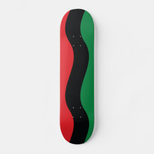 Rode, zwarte en groene vlag skateboard