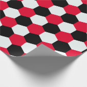 Rode, zwarte en witte hexagons cadeaupapier (Hoek)