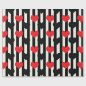 Rode zwarte harten op zwarte witte strepen cadeaupapier (Vlak)