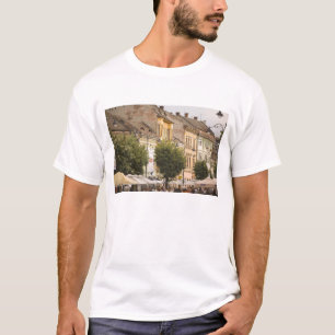 Roemenië, Sibiu. New Town. RF) T-shirt
