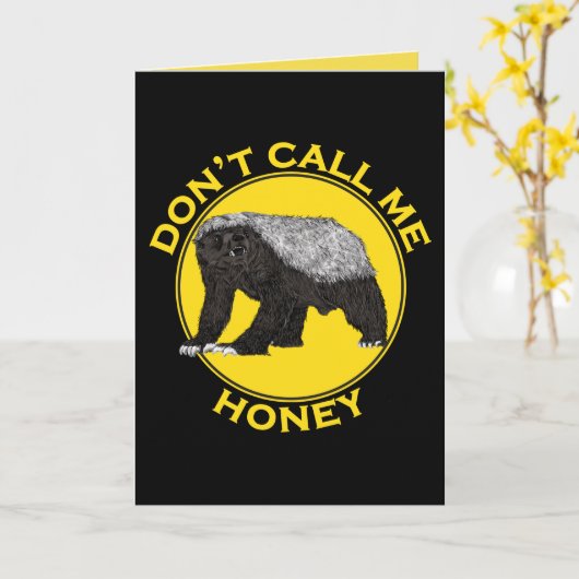 Roep me niet de Das van de Honing van Badass van Kaart (Gele Bloem)