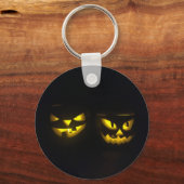 Roepachtige gele gele gele gele pompoen op zwarte  sleutelhanger (Voorkant)