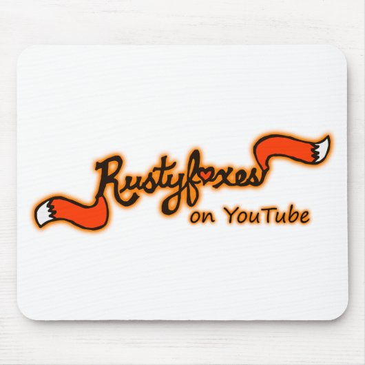 Roestyfoxen op een muis met YouTube-kleur Muismat (Voorkant)