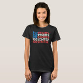 ROEVEMBER American Flag herinnert zich 8 november T-shirt (Voorkant volledig)