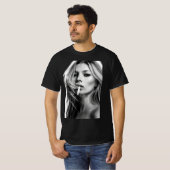Rokende Kate Iconische Pose Klassiek T-Shirt (Voorkant volledig)