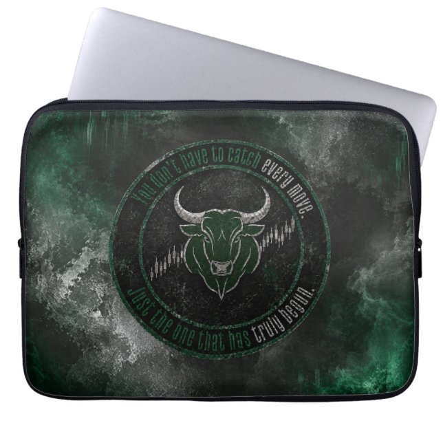 Rokerige Smaragd Stier Timing Quote Ontwerp Laptop Sleeve (Voorkant)