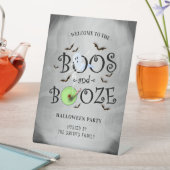 Roky Grey Boos & Booze Halloween Party Reclamebord Met Voetstuk (Insitu)