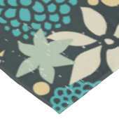 Rol in bloemen tafelkleed (Gekanteld)