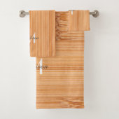 Rol lichtbruin bamboehout Monogram Bad Handdoek (Insitu)