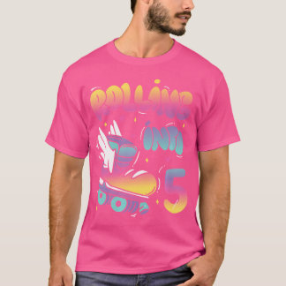 Rollen naar 5 Achterprint Roller Schaats Verjaarda T-shirt