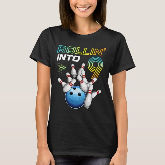 Rollen naar 9 Retro Bowling Verjaardagsfeest 9e Ge T-shirt (Voorkant)