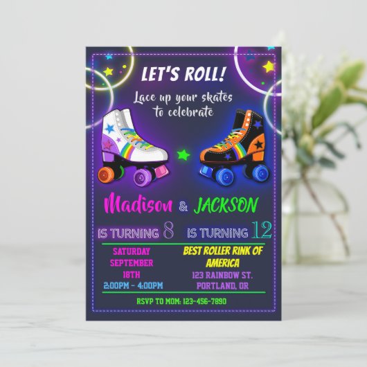 Rollers verjaardagsuitnodiging voor jongen en meis kaart (Staand voorkant)