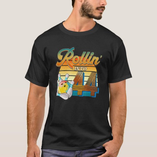 Rollin' in 44th Birthday Bowler 44 Years Old Bow T-shirt (Voorkant)