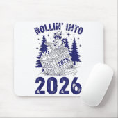 Rollin Into 2026 Raccoon Funny Dumpster Fire 2025  Muismat (Met muis)