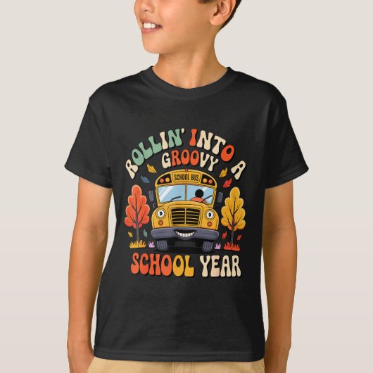 Rollin Into A Groovy School Year Retro School Bus  T-shirt (Voorkant)