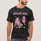 Rolling in 8 jaar oude rolschaatsen meisje 8e b t-shirt (Voorkant)