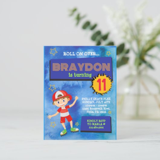 Rolschaatsen Jongen Blauw Verjaardagsfeestuitnodig Kaart (Staand voorkant)
