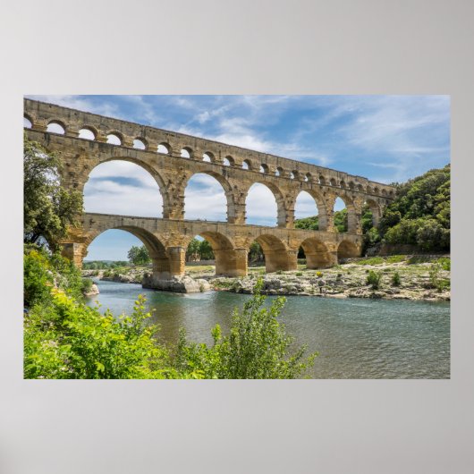 Roman Aquaduct Over River, Frankrijk Poster (Voorkant)